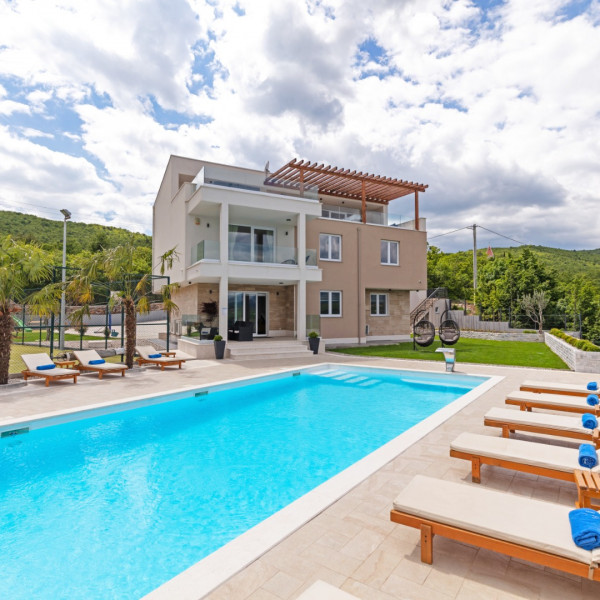 Villa Seven Lakes, Officiell sida för Villa Seven Lakes Lokvičići