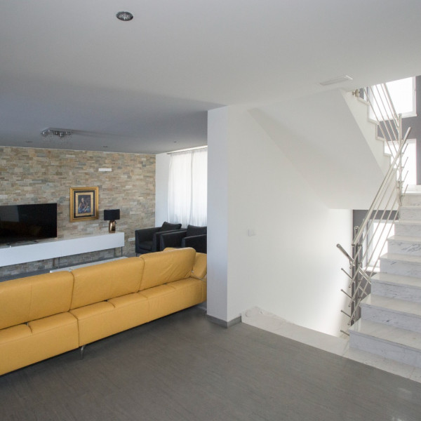 Villa Seven Lakes, Officiell sida för Villa Seven Lakes Lokvičići