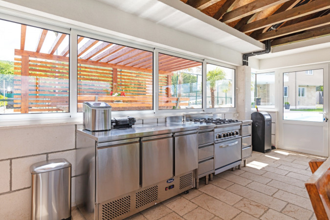 Službena stranica Villa Seven Lakes Lokvičići